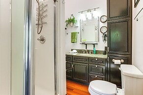 Hot Tub & Fire Pit: Rockbridge Getaway!