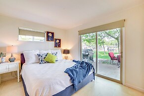 Waterfront Gem on Cedar Creek Lake w/ Deck + Games