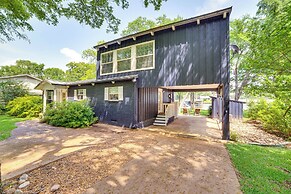 Waterfront Gem on Cedar Creek Lake w/ Deck + Games