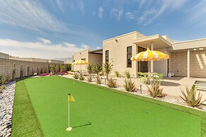 Desert Oasis in Palm Springs w/ Resort-style Perks