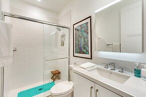 Desert Oasis in Palm Springs w/ Resort-style Perks