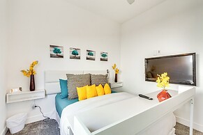 Desert Oasis in Palm Springs w/ Resort-style Perks