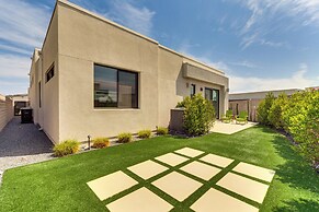 Desert Oasis in Palm Springs w/ Resort-style Perks