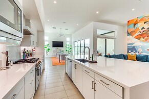 Desert Oasis in Palm Springs w/ Resort-style Perks