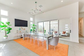 Desert Oasis in Palm Springs w/ Resort-style Perks