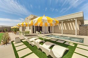 Desert Oasis in Palm Springs w/ Resort-style Perks