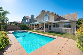 Bright Designer Home w Pool Near Everything