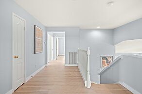 Bright Designer Home w Pool Near Everything