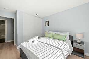 Bright Designer Home w Pool Near Everything