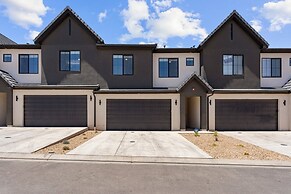 Sand Hollow Skyline 4 Bedroom Townhouse