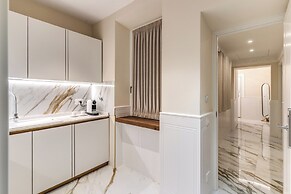 Spanish steps Oasis Suites