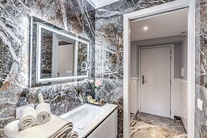 Spanish steps Oasis Suites