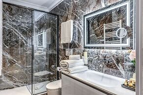 Spanish steps Oasis Suites