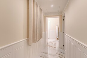 Spanish steps Oasis Suites
