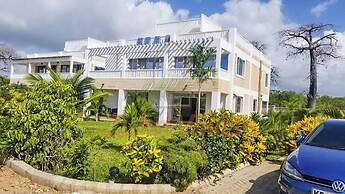 Villa in Diani With a Private Pool