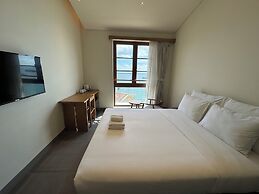 SOLANA Hotel Sunset Town Phu Quoc