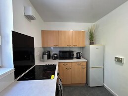 Two Bedroom Cottage in Lumsden - Contractors