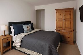 Two Bedroom Cottage in Lumsden - Contractors