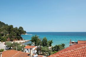 Ellinas Hotel