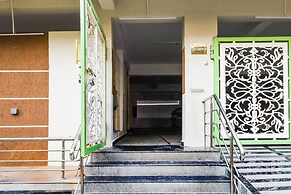 HOTEL GREENLANE SUITES