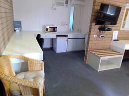 Country Home Motor Inn