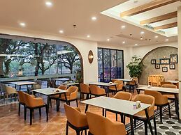Guilin O-LIVE Social Hotel
