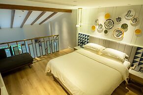 Guilin O-LIVE Social Hotel