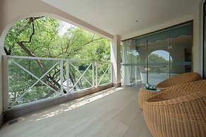 Guilin O-LIVE Social Hotel