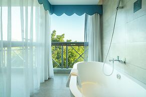 Guilin O-LIVE Social Hotel
