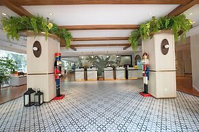 Guilin O-LIVE Social Hotel