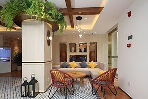 Guilin O-LIVE Social Hotel