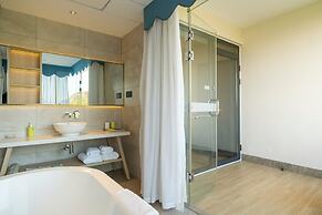 Guilin O-LIVE Social Hotel