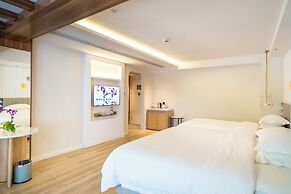 Guilin O-LIVE Social Hotel