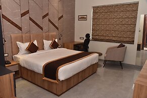 HOTEL JP INN SITAPUR