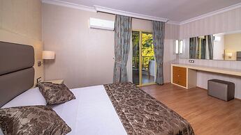 GRAND FAROS HOTEL