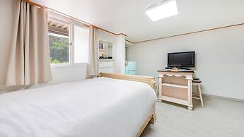 Gapyeong Noksu Valley Pet Group Pension
