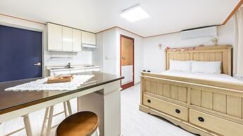 Gapyeong Noksu Valley Pet Group Pension