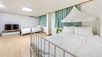 Gapyeong Noksu Valley Pet Group Pension