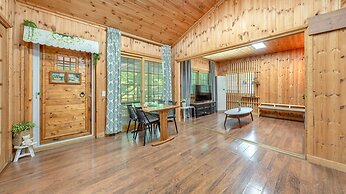 Gapyeong Noksu Valley Pet Group Pension
