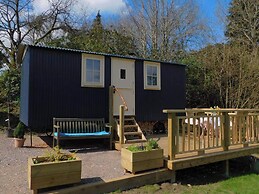 Haslemere - Cabin - Sleeps 2 - Parking - Garden