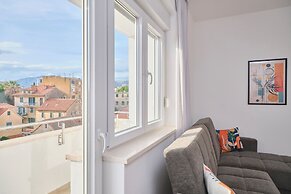 LAV Central Apartment by Litto