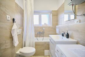 LAV Central Apartment by Litto