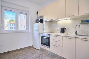 LAV Central Apartment by Litto