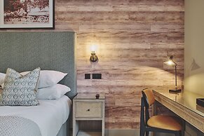 The Barn Hotel