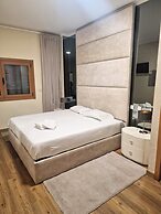 Modern Lisbon Apartment