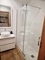 Modern Lisbon Apartment