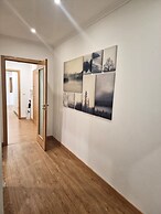 Modern Lisbon Apartment