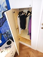 Prisma Rooms