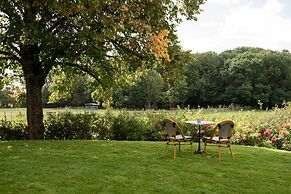 Villa Edmond Hôtel & Spa - Maison Blanche Bièvres