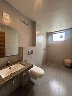 Divya Hotel & Restaurant